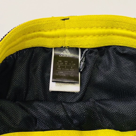 Boys Adidas Jogging Pants - Picture 3 of 3